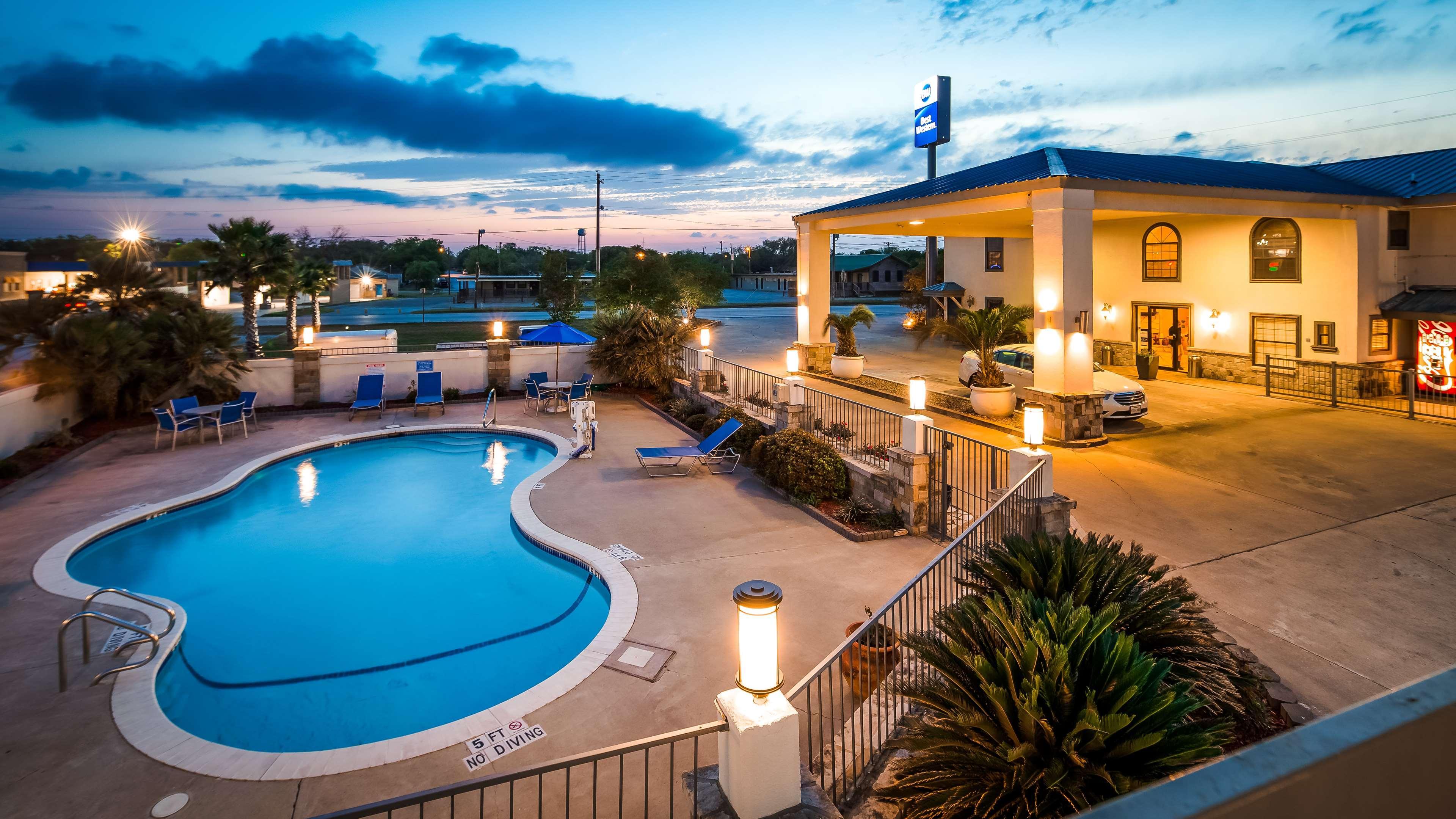 Best Western George West Executive Inn Ngoại thất bức ảnh
